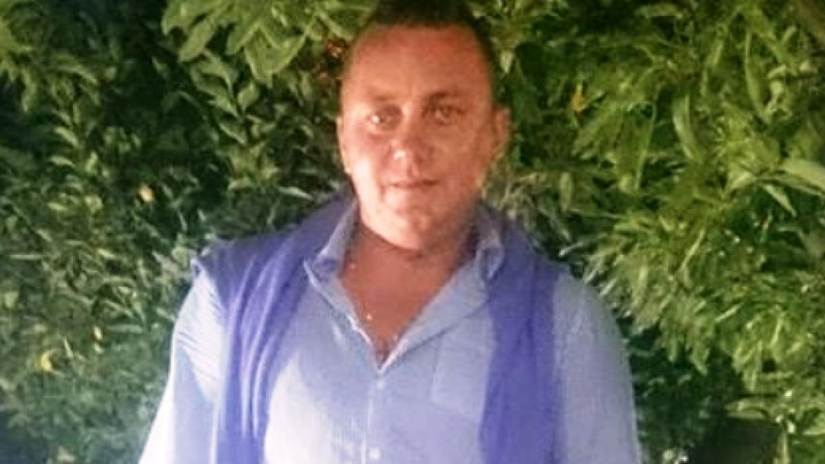 un zidar roman a gasit o adevarata comoara in peretii unei case din italia ce a facut cu ea