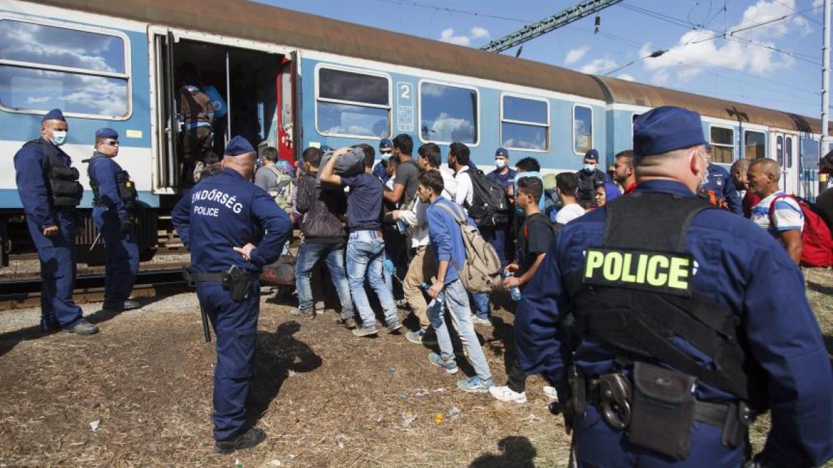 ungaria armata autorizata sa foloseasca armele impotriva refugiatilor