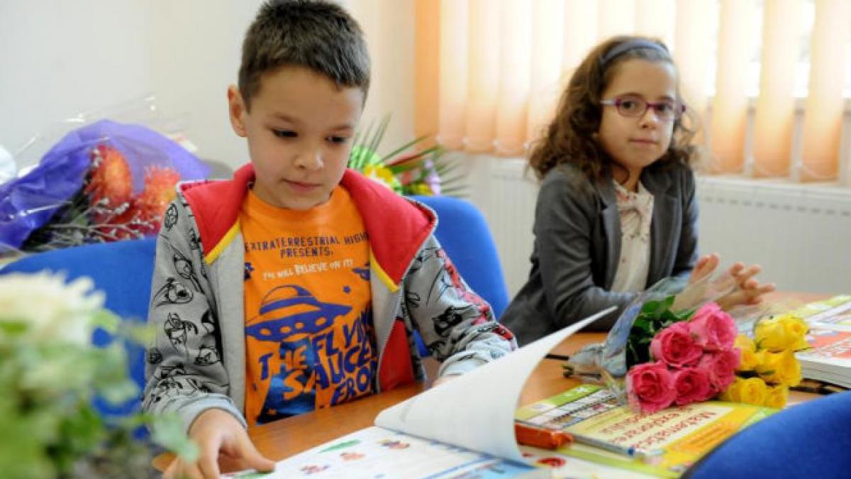 copiii nevaccinati ar putea ramane fara carte gradinitele si scolile refuza sa i primeasca in