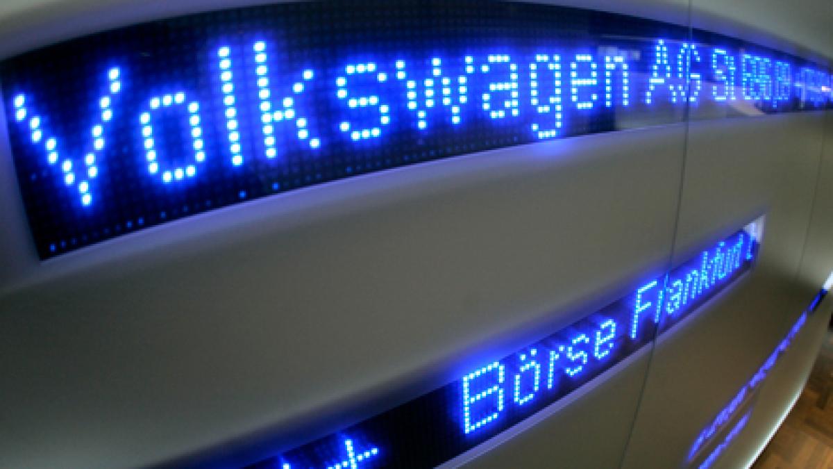 scandalul volkswagen ia amploare actiunile gigantului in scadere pentru a doua zi la rand