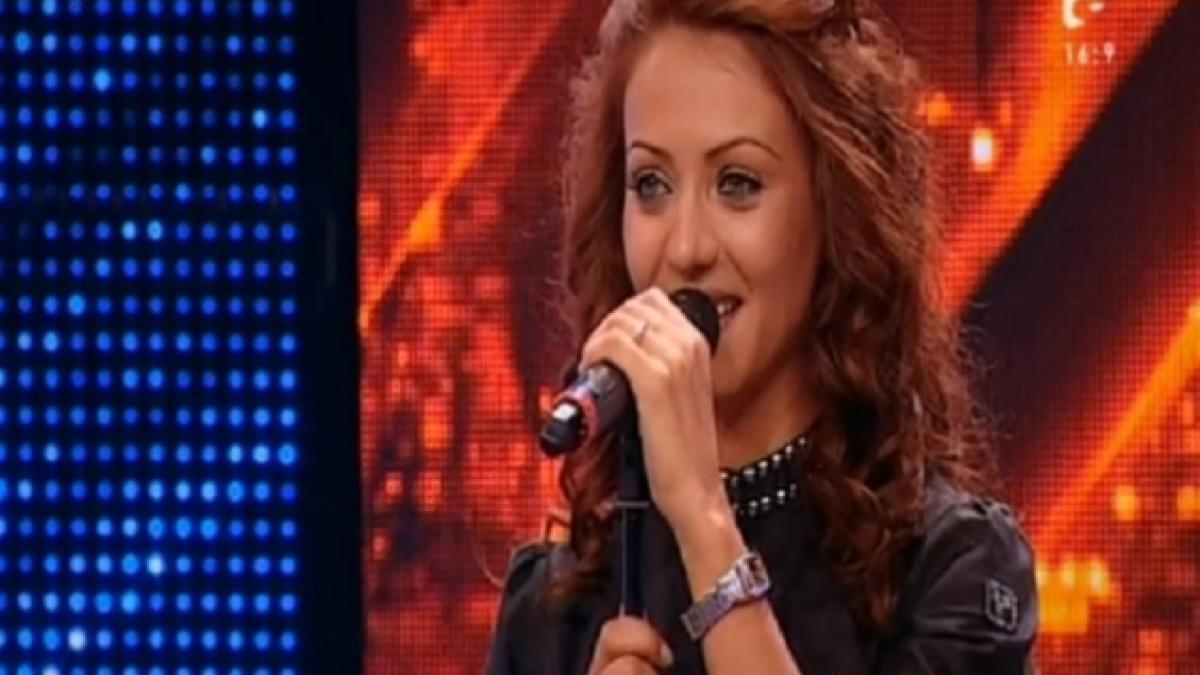 stefania cenusareasa de la x factor a fost abandonata de parinti si crescuta de bunica
