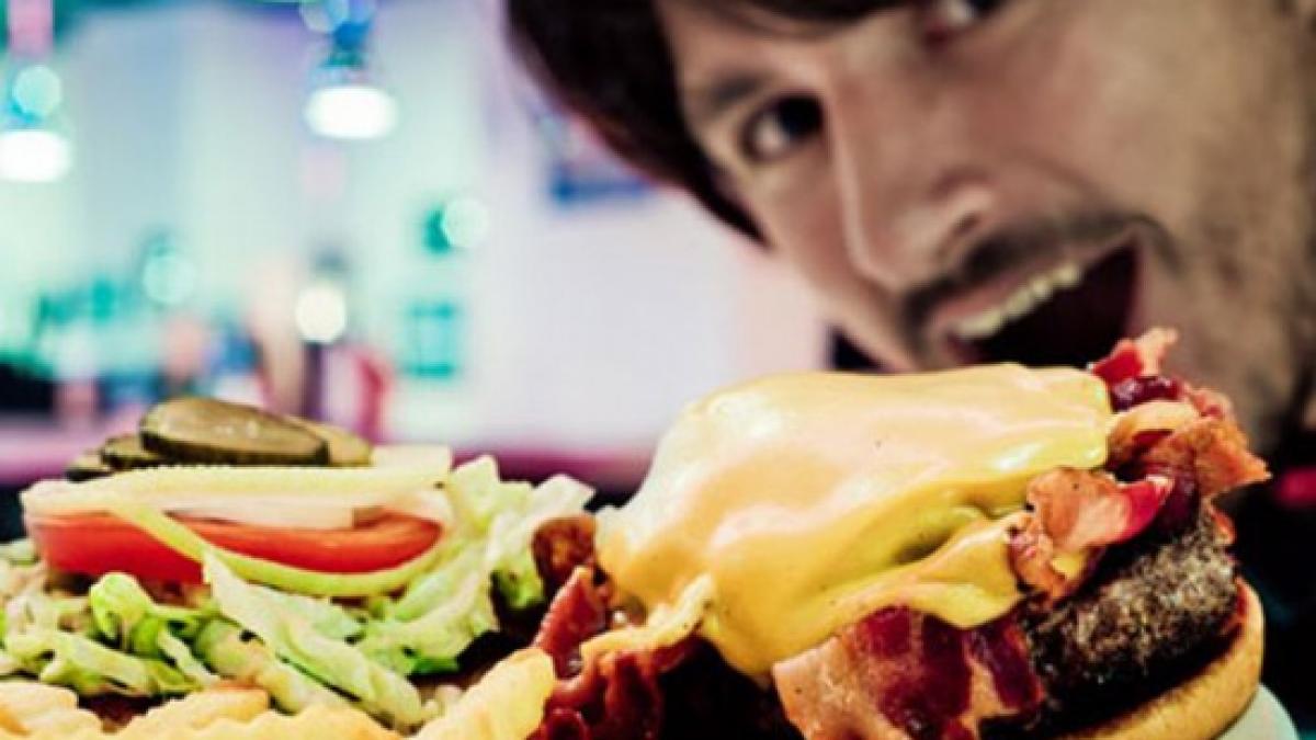 cat de mult rau face consumul de junk food esti mai bolnav dar si mai prost