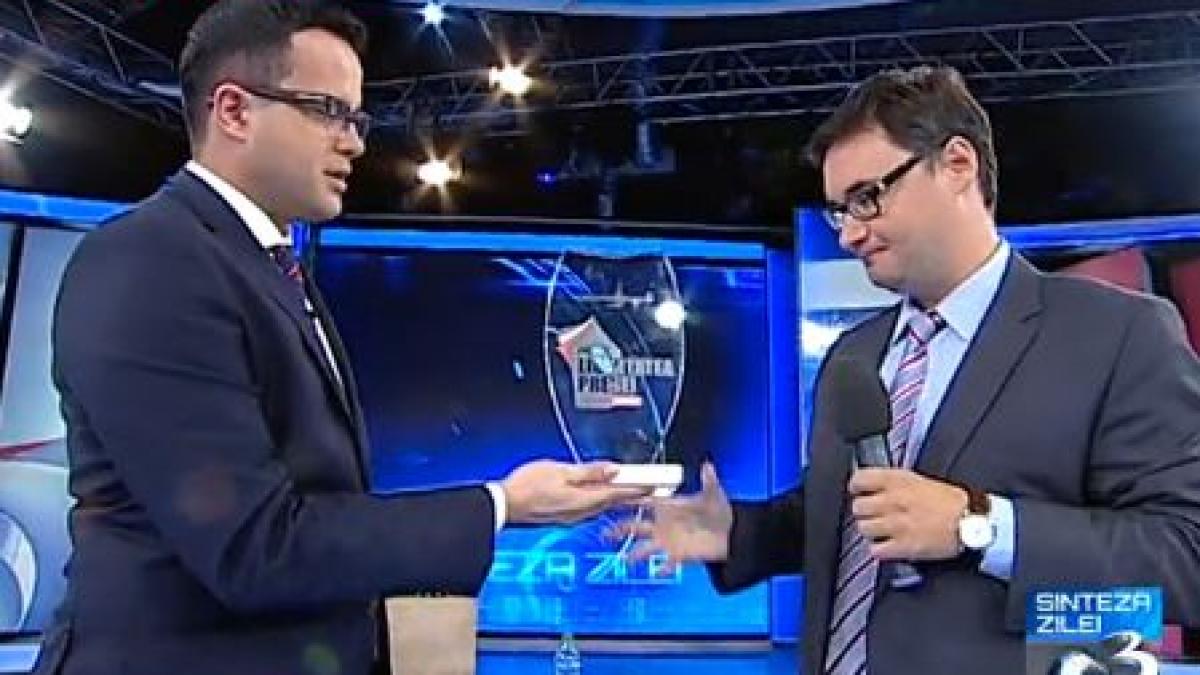 jurnalistul dan tanasa castigatorul premiului libertatea presei pentru curaj sunt coplesit de emotie