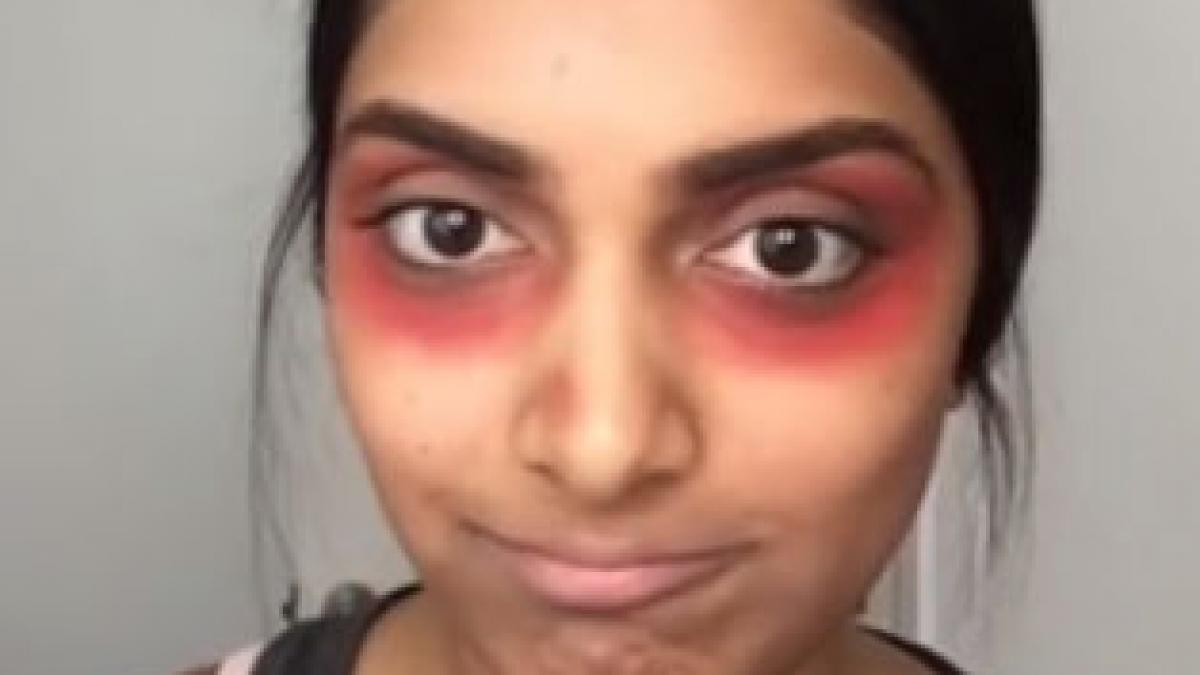 si a intins ruj rosu sub ochi ce a iesit este de a dreptul surprinzator