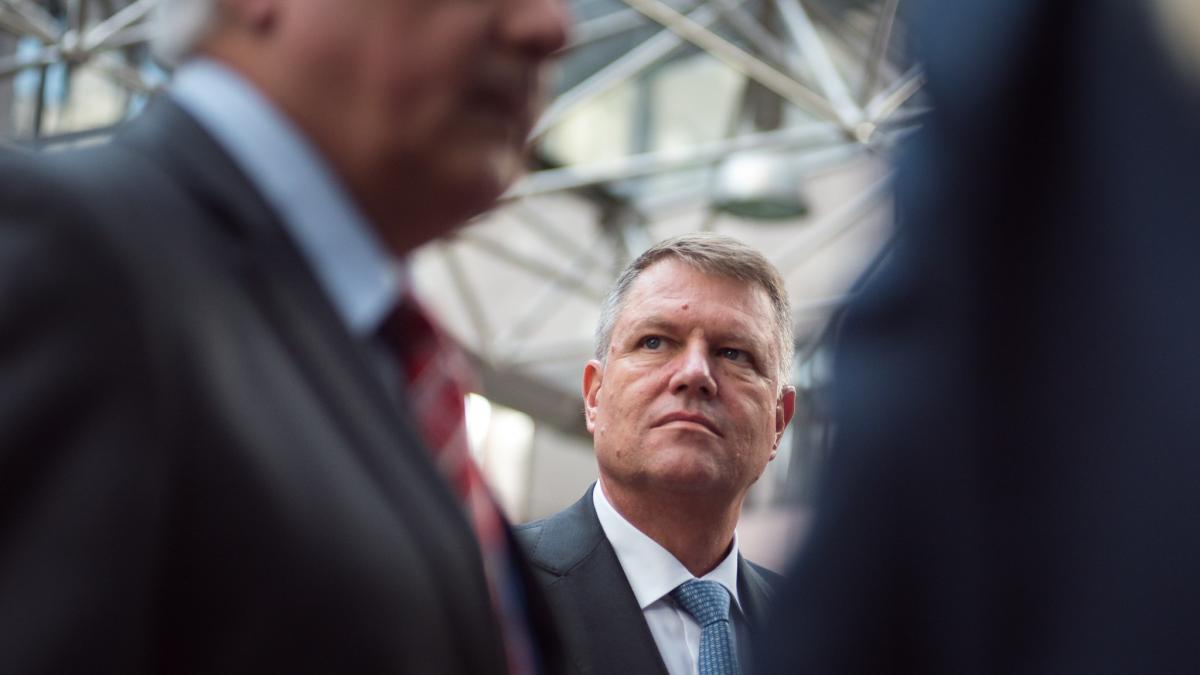 dan mihalache replica acida pentru victor ponta in scandalul privind participarea la consiliul