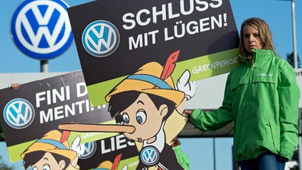 scandalul volkswagen se extinde seat si skoda au folosit aceleasi motoare care fentau normele