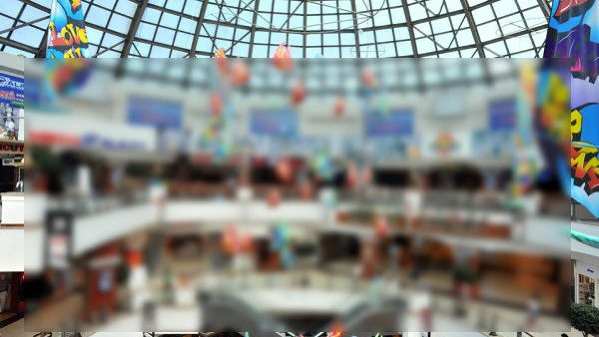 ce a facut un musulman intr un mall din bucuresti trecatorii au ramas masca