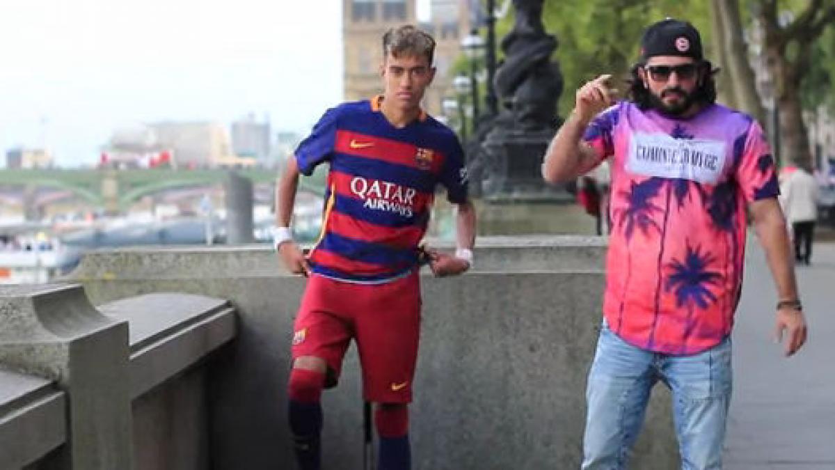 ce se intampla atunci cand te deghizezi in neymar si vrei sa saruti o fata