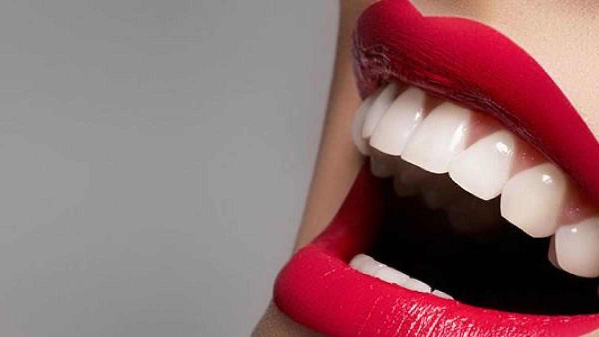 secretul dintilor frumosi ce trebuie sa faci imediat dupa ce bei sucuri acidulate