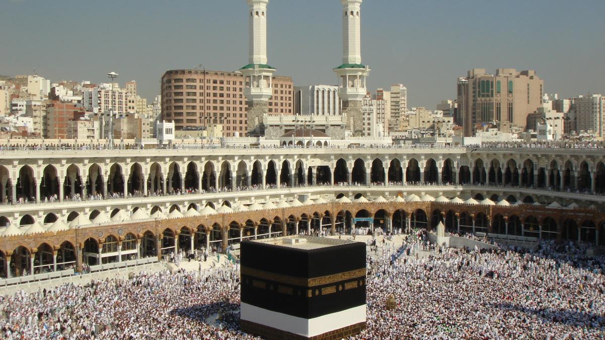 ce se intampla cu pelerinii morti la mecca