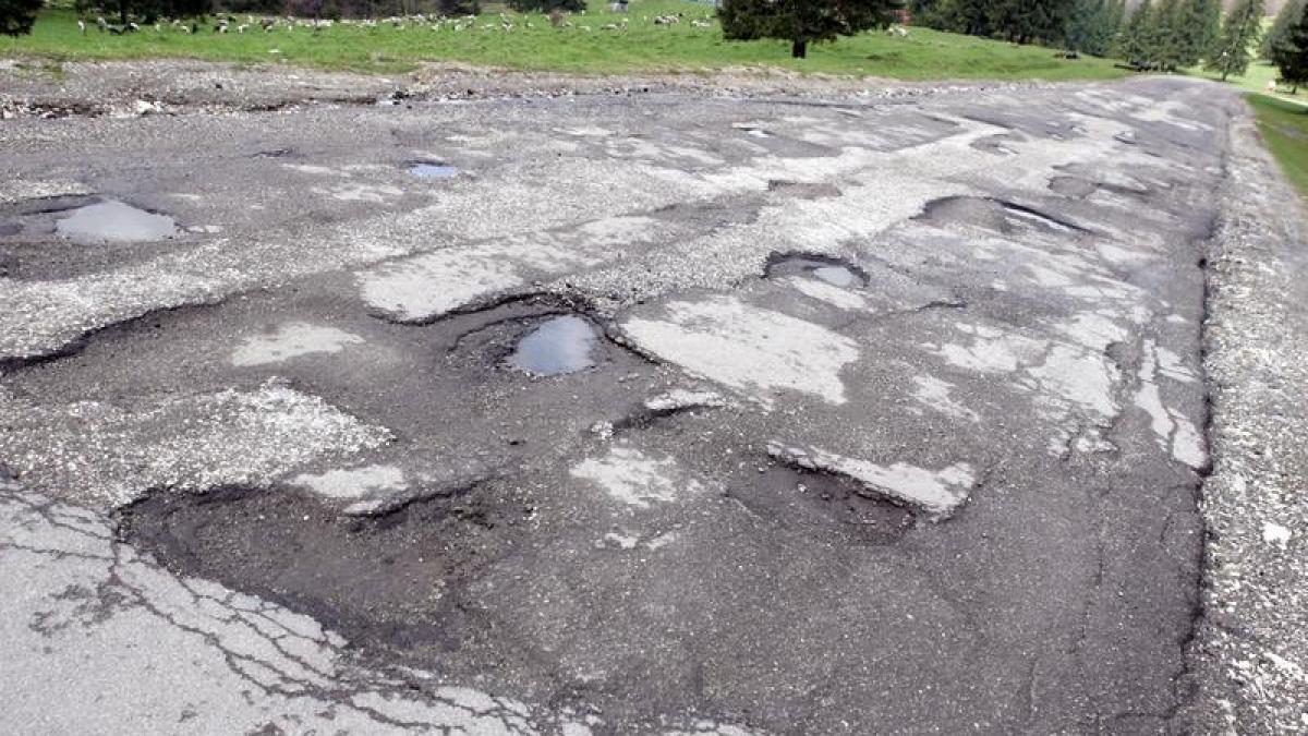 o primarie din romania a fost executata pentru masini stricate de gropi