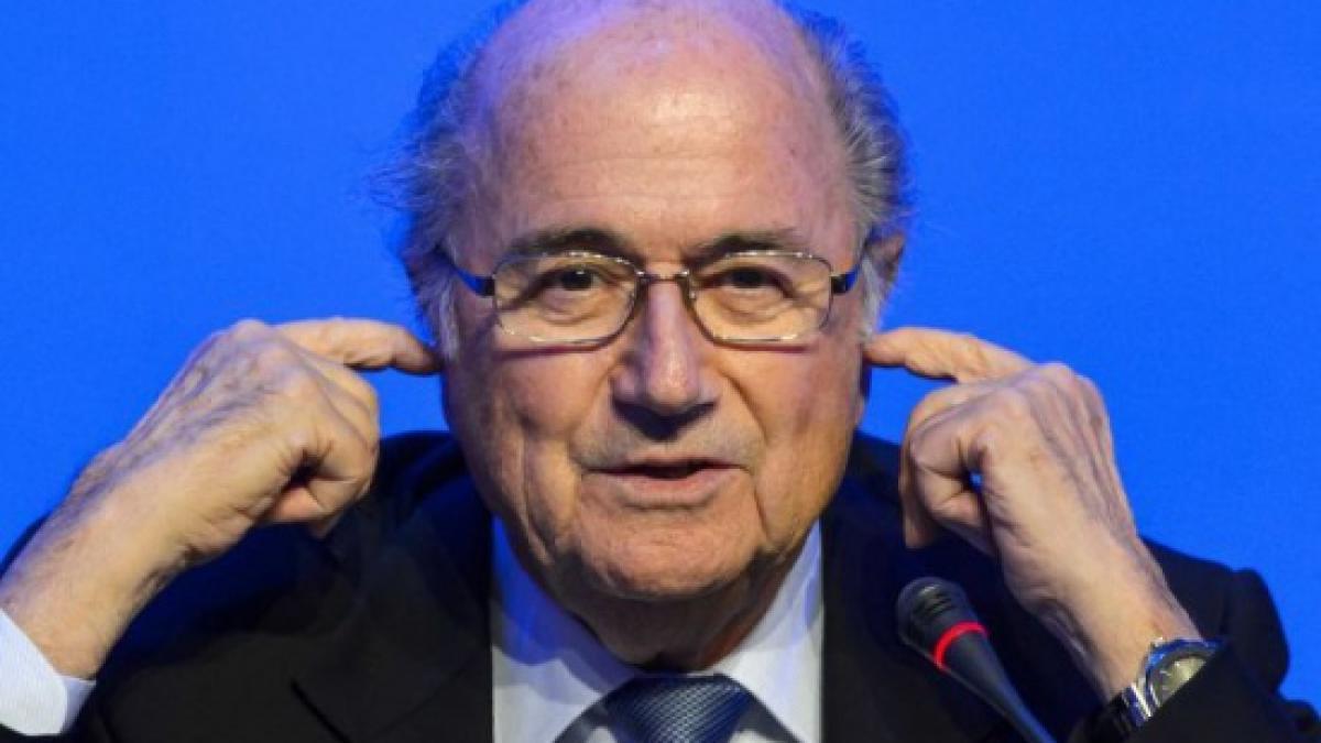 presiune uriasa pe sepp blatter sponsorii cei mai importanti ai fifa ii cer demisia