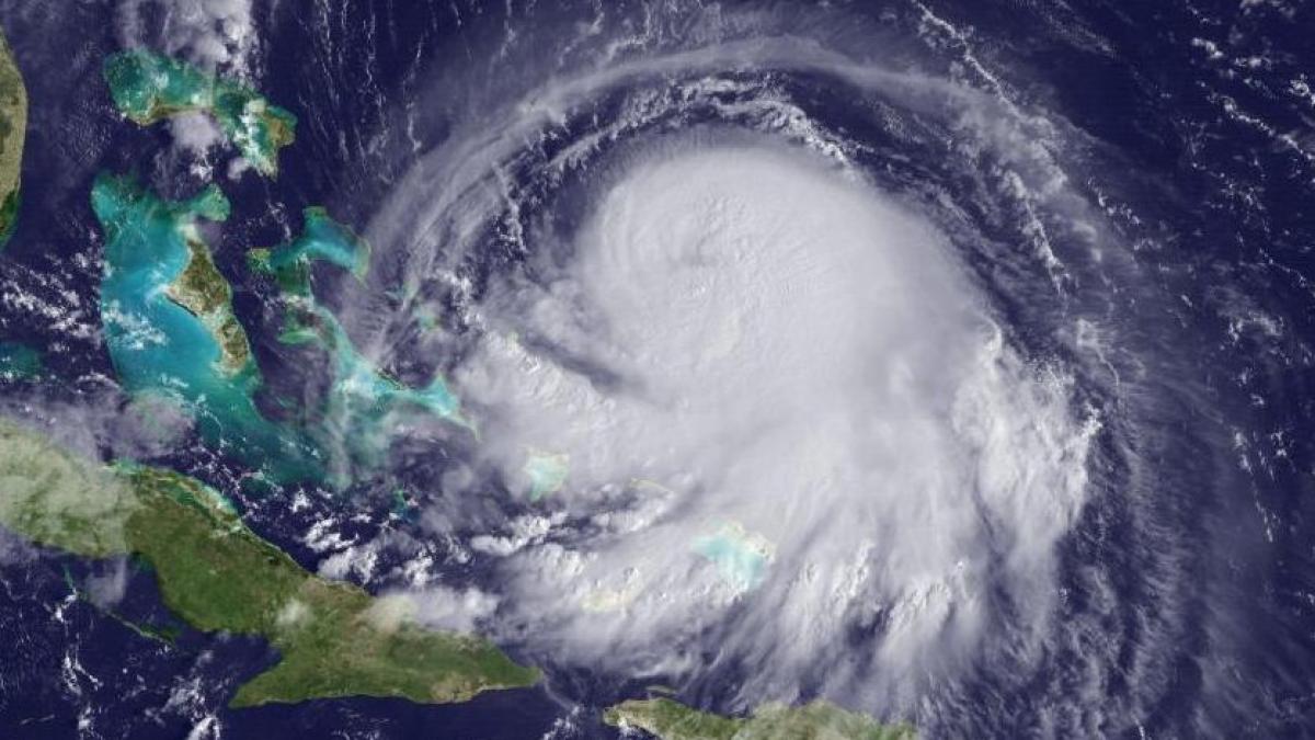 statele unite in alerta un uragan de categoria 4 ar putea lovi teritoriul american