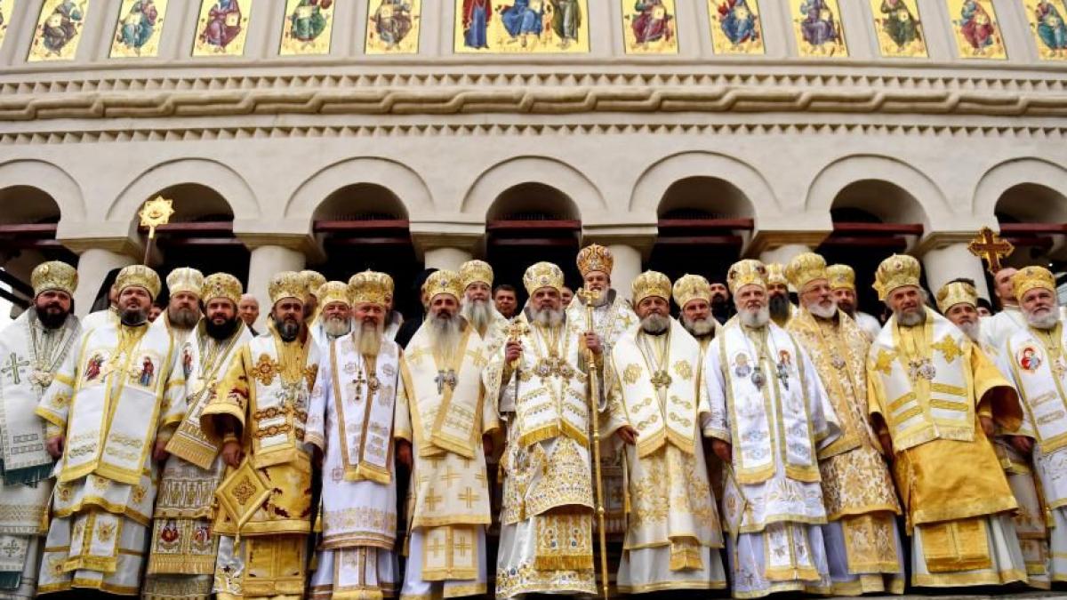 guvernul romaniei depasit numeric de sfantul sinod