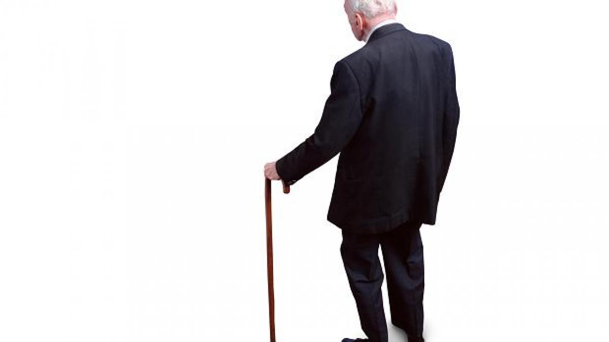 cati romani cu drept de vot au peste 100 de ani