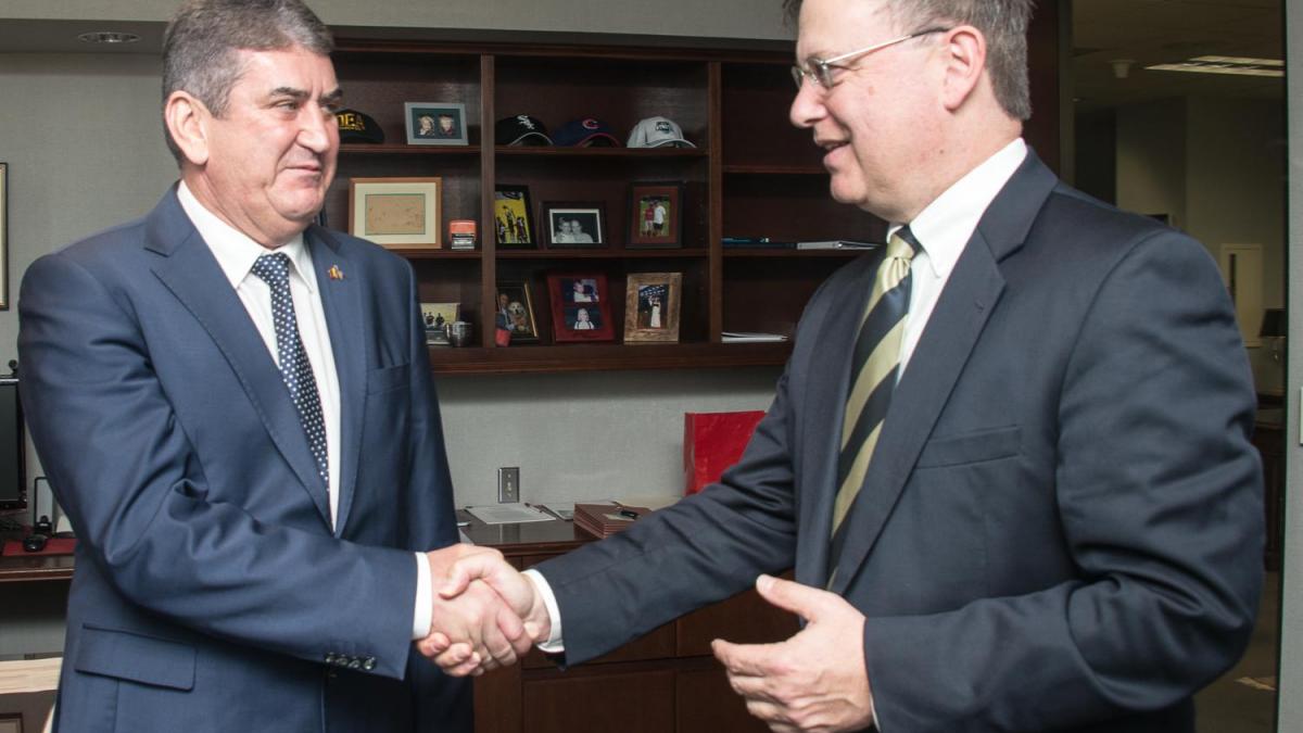 gabriel oprea s a intalnit in sua cu seful dea