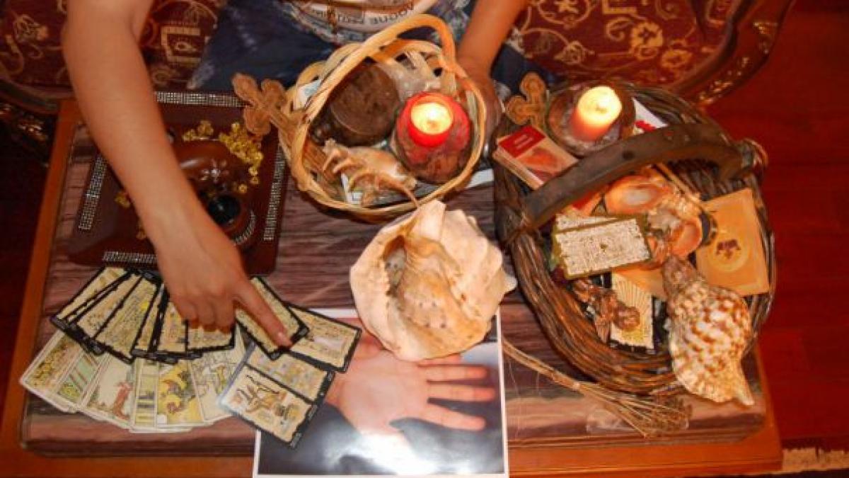 cinci vrajitoare din pitesti au fost arestate preventiv