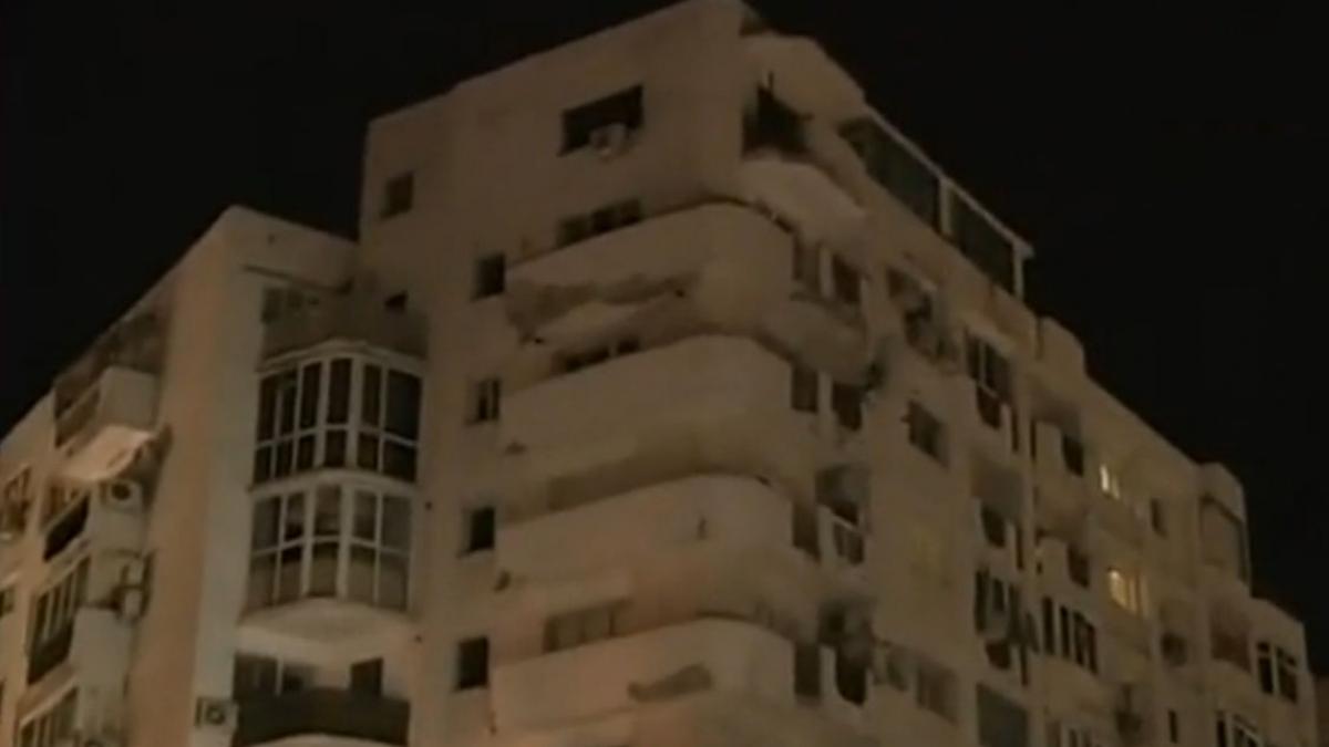 momente cumplite intr un cartier bucurestean un barbat a vrut sa se arunce cu propriii copii de pe