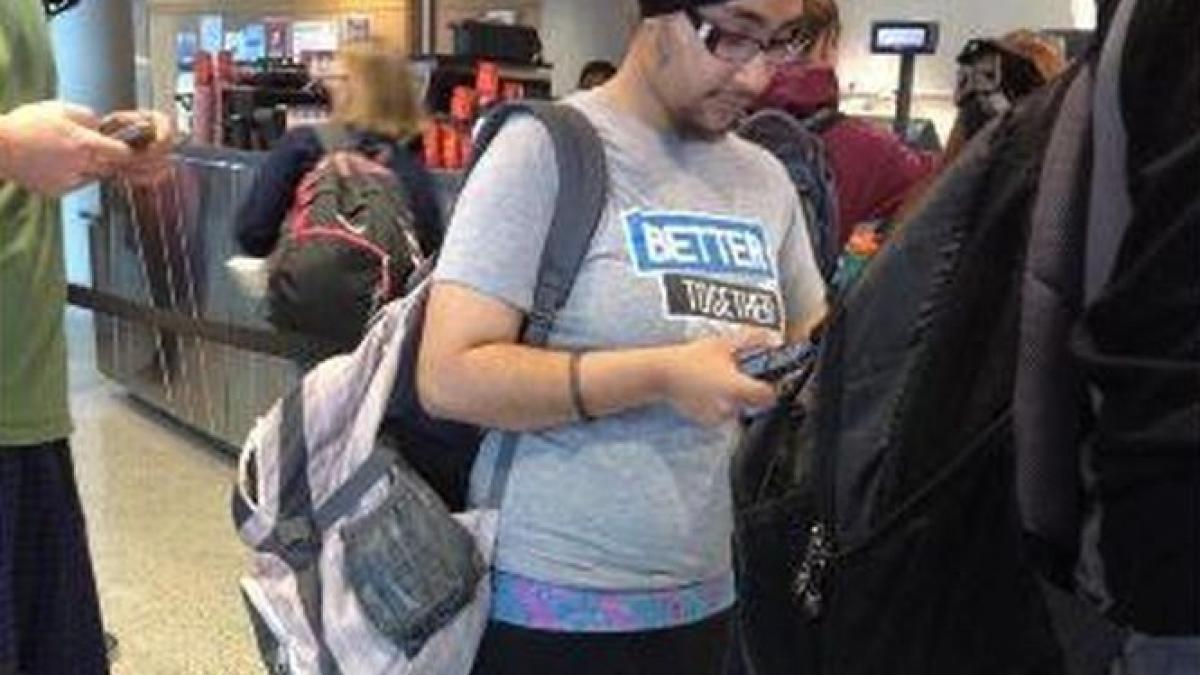 au fotografiat o fara sa stie si si au batut joc de ea raspunsul inteligent al fetei cu barba i a