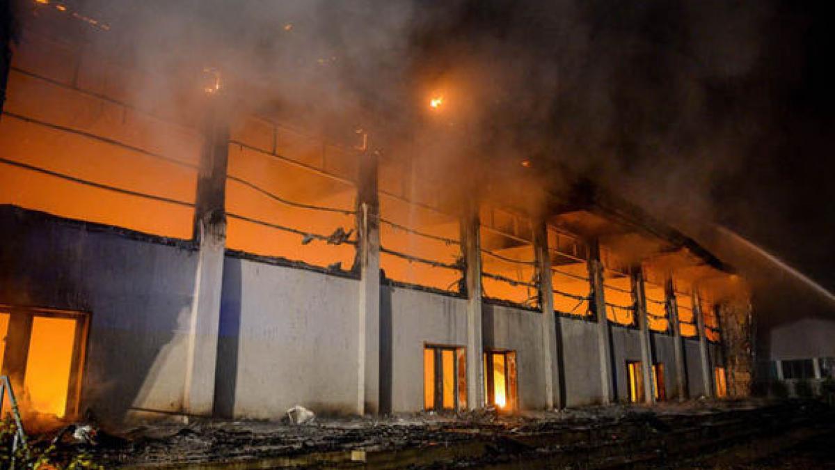 adaposturi refugiati incendiate in suedia