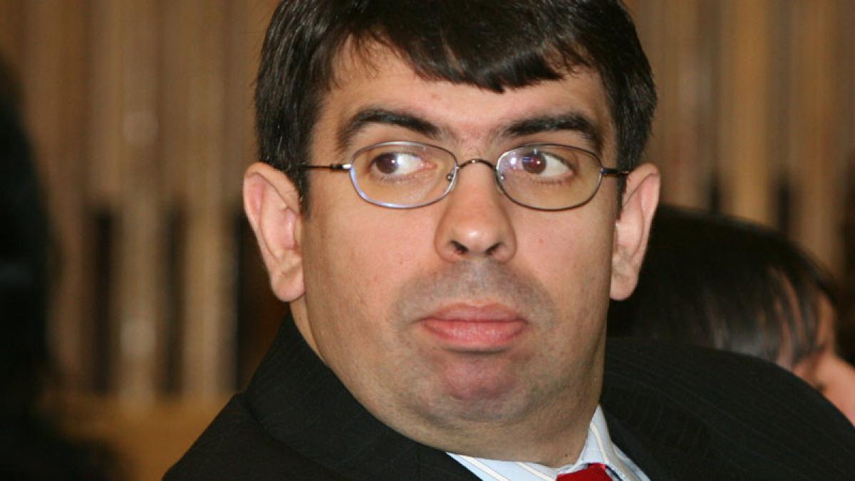 robert cazanciuc penitenciare semnal gsm telefoane ilegale