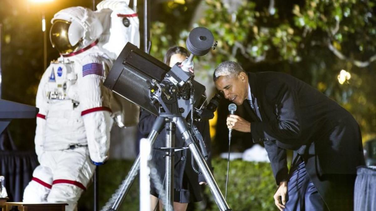 ahmed mohamed barack obama noaptea astronomiei casa alba