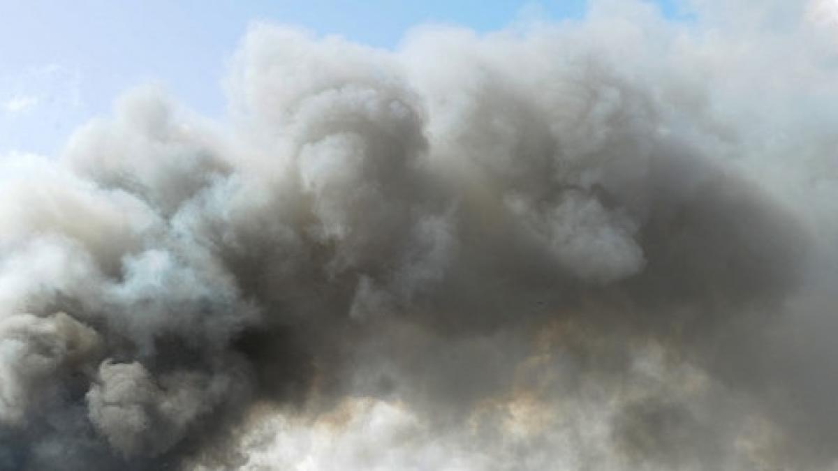 explozie puternica pe o platforma industriala din sebes