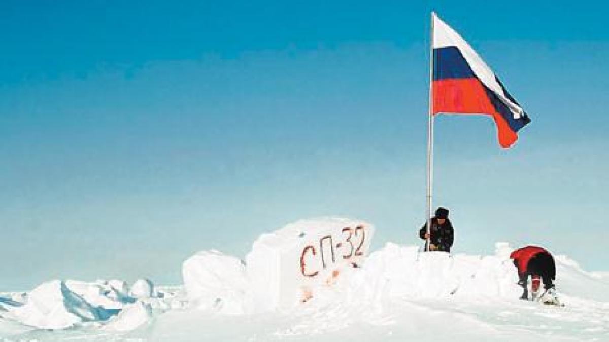 rusia ridica o baza militara permanenta in regiunea arctica