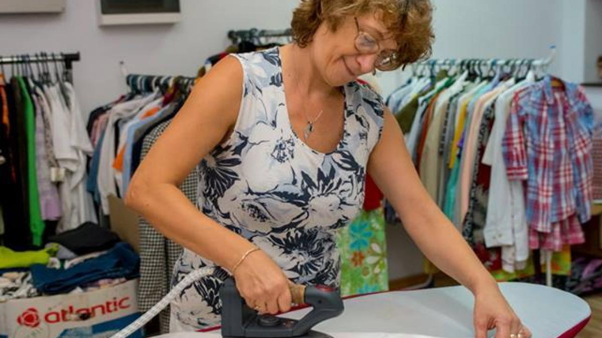 in bucuresti s a deschis magazinul la care platesti produsele prin munca nu cu bani