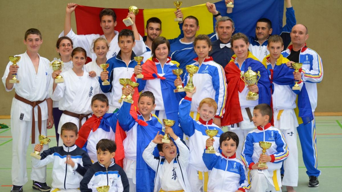 romania 78 de medalii la mondialele unificate de karate