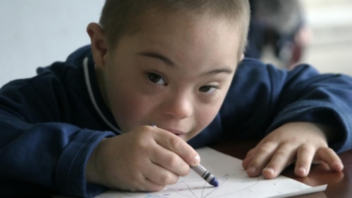 educatoare daune copil cu sindromul down