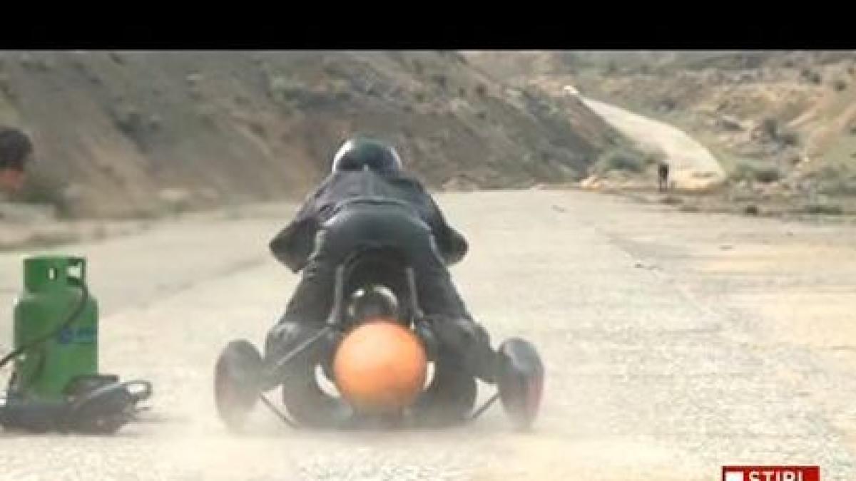 tanar constanta triciclu propulsor reactie