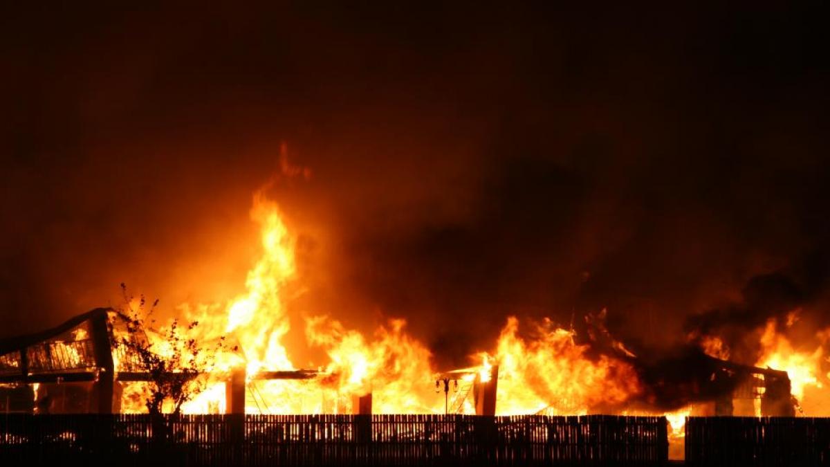 au dat foc intentionat la biserica