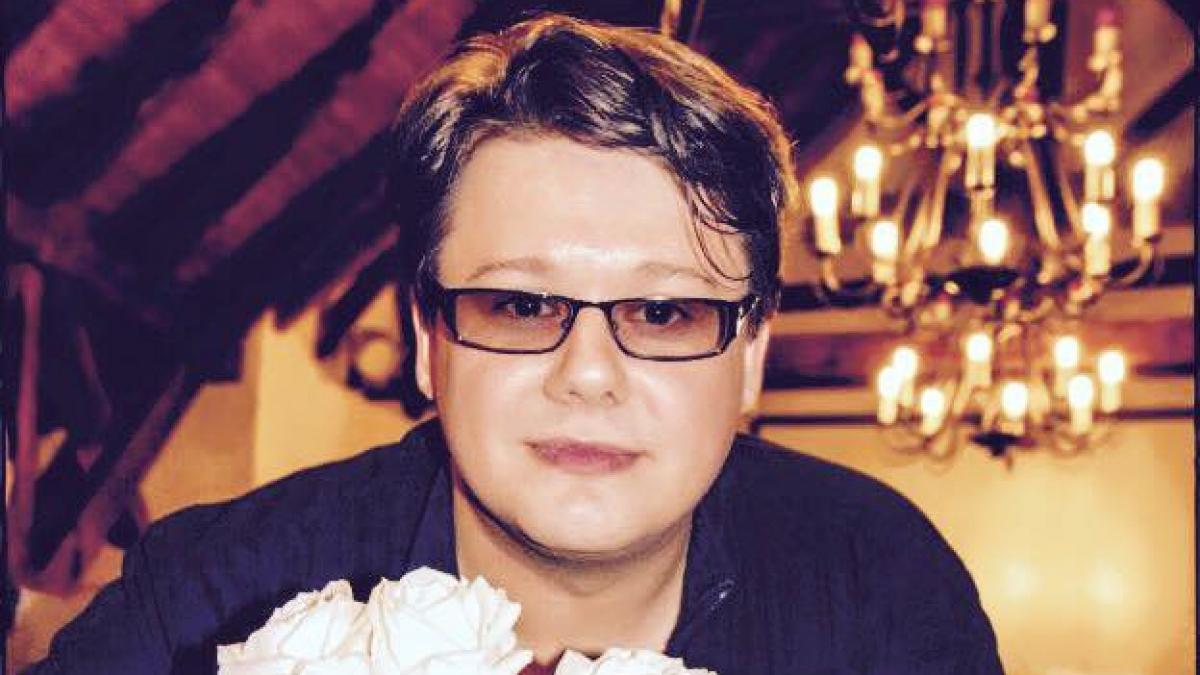 cu cine va impodobi fuego bradul