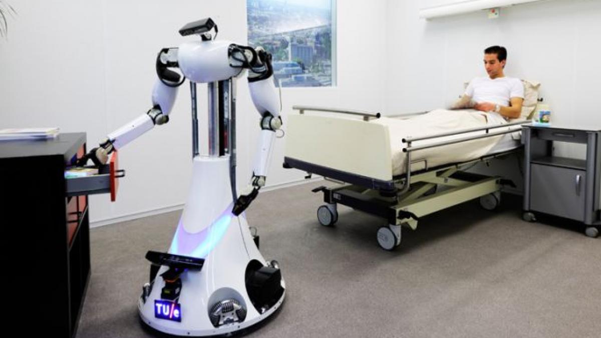 primul spital care pune robotii sa aiba grija de tine