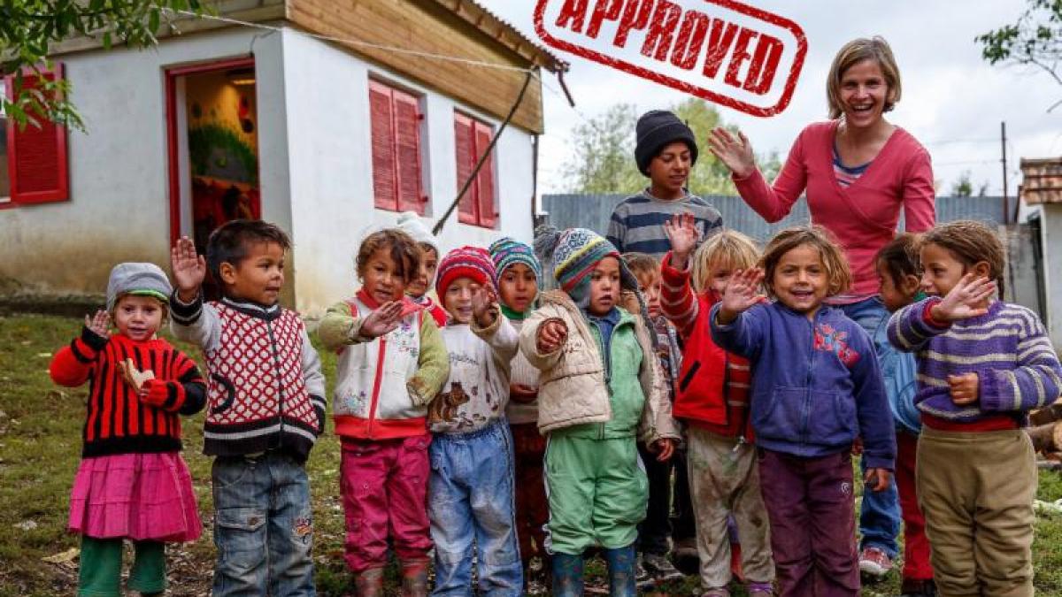 iohannis a promulgat legea prin care toti copiii din familii defavorizate vor merge la gradinita