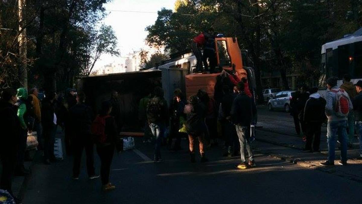 accident cumplit pe linia tramvaiului 41