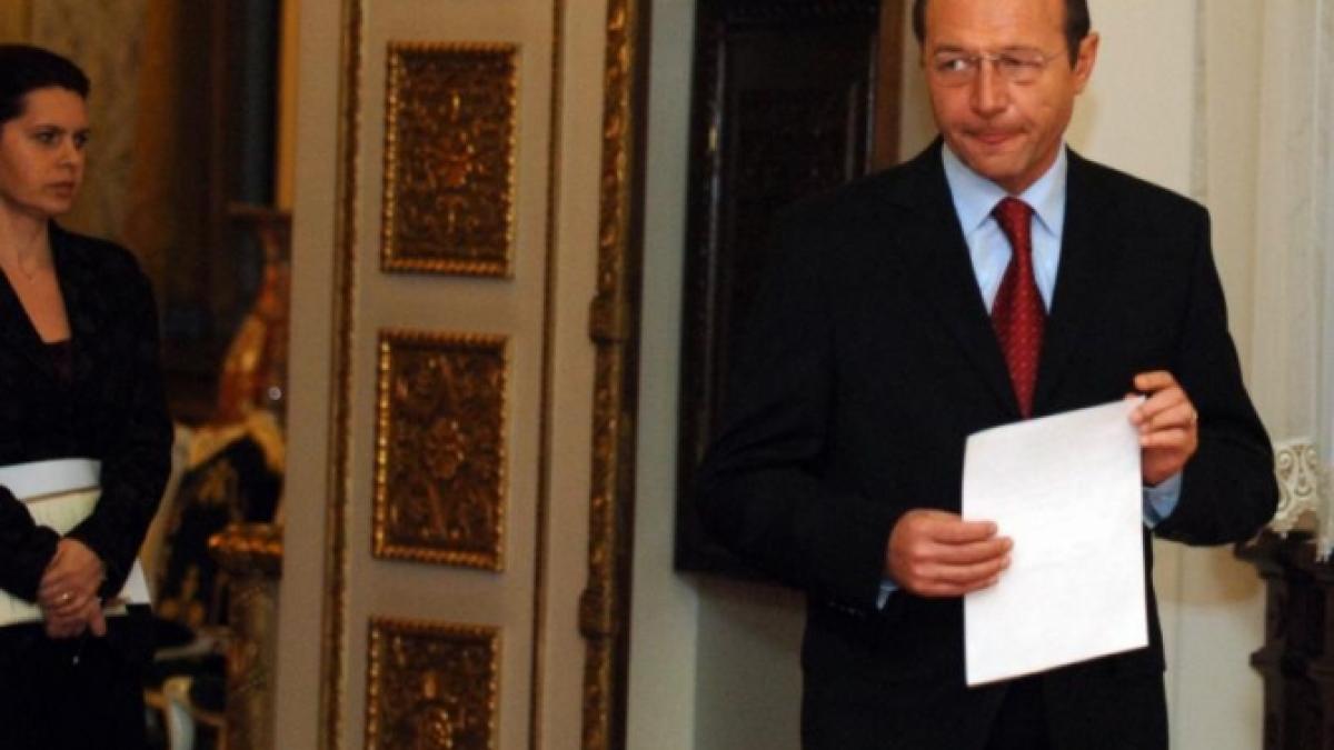 bercea mondial il ameninta cu noi inregistrari pe traian basescu