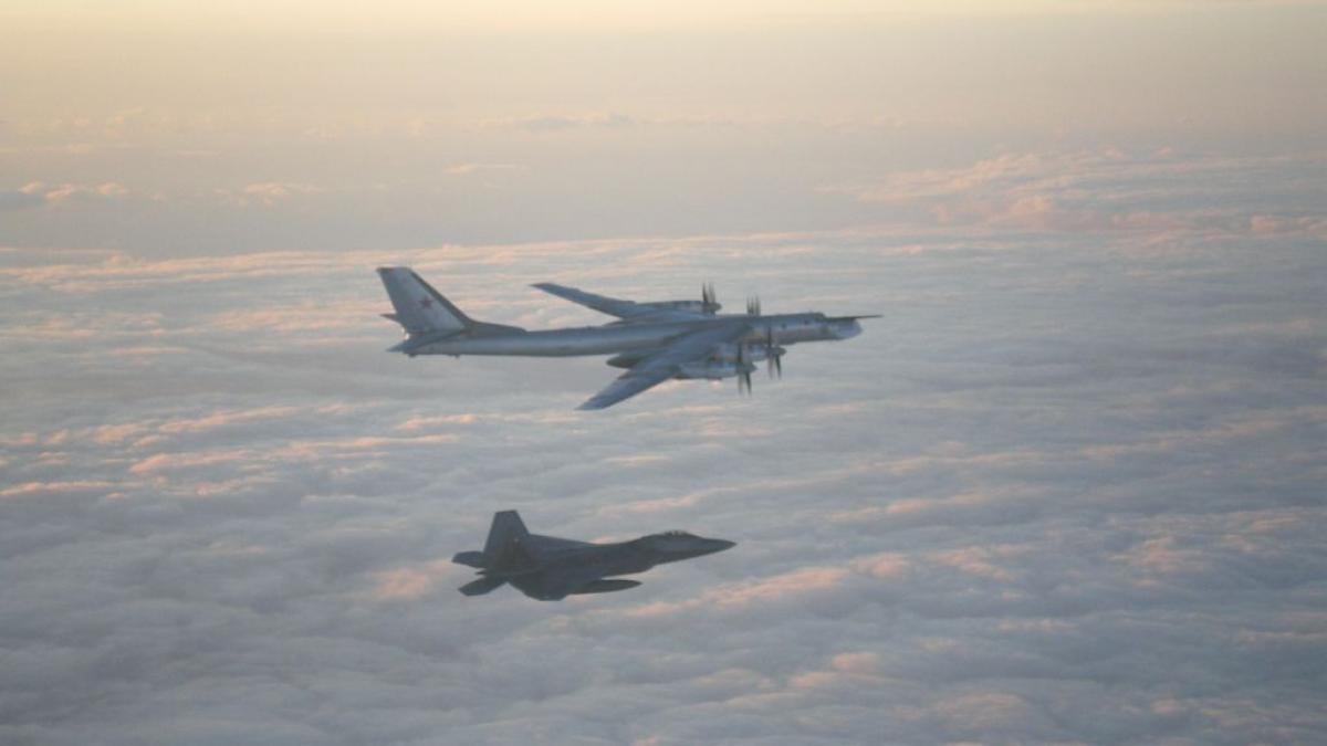 bombardiere rusesti interceptate marea japoniei