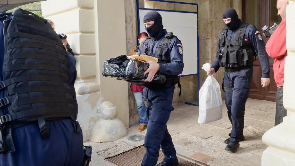 perchezitii dna la doua la institutii publice din oradea