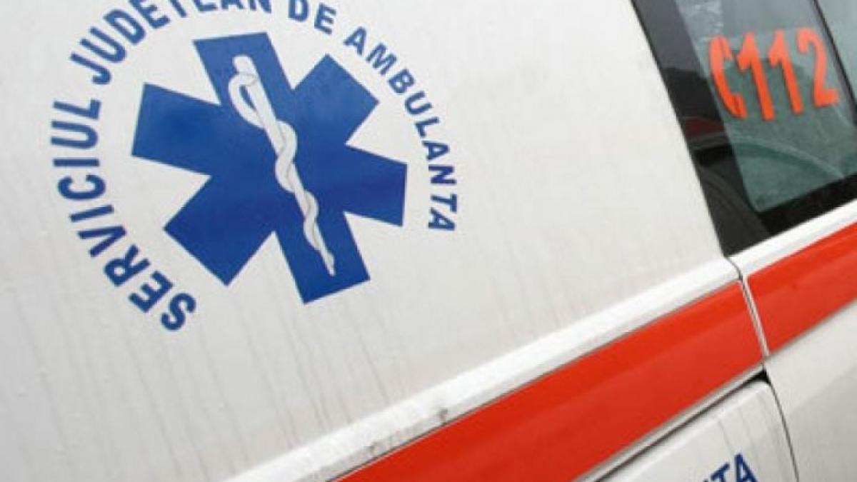 accident grav pe valea prahovei o autoutilitara s a rasturnat in prapastie