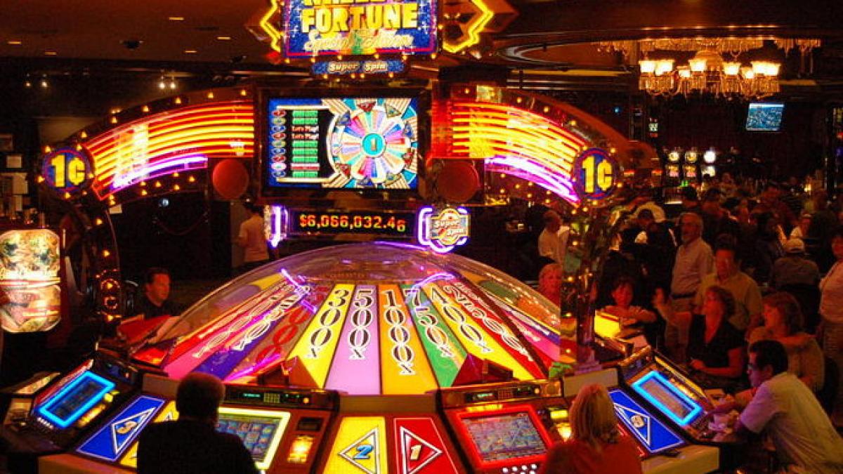 mandat de arestare in sua pe numele fiului unui inalt oficial din franta