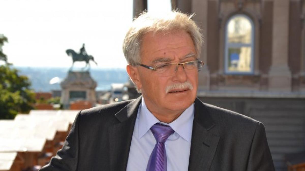 presedintele r moldova l a numit pe liberalul gheorghe brega in functia de premier interimar