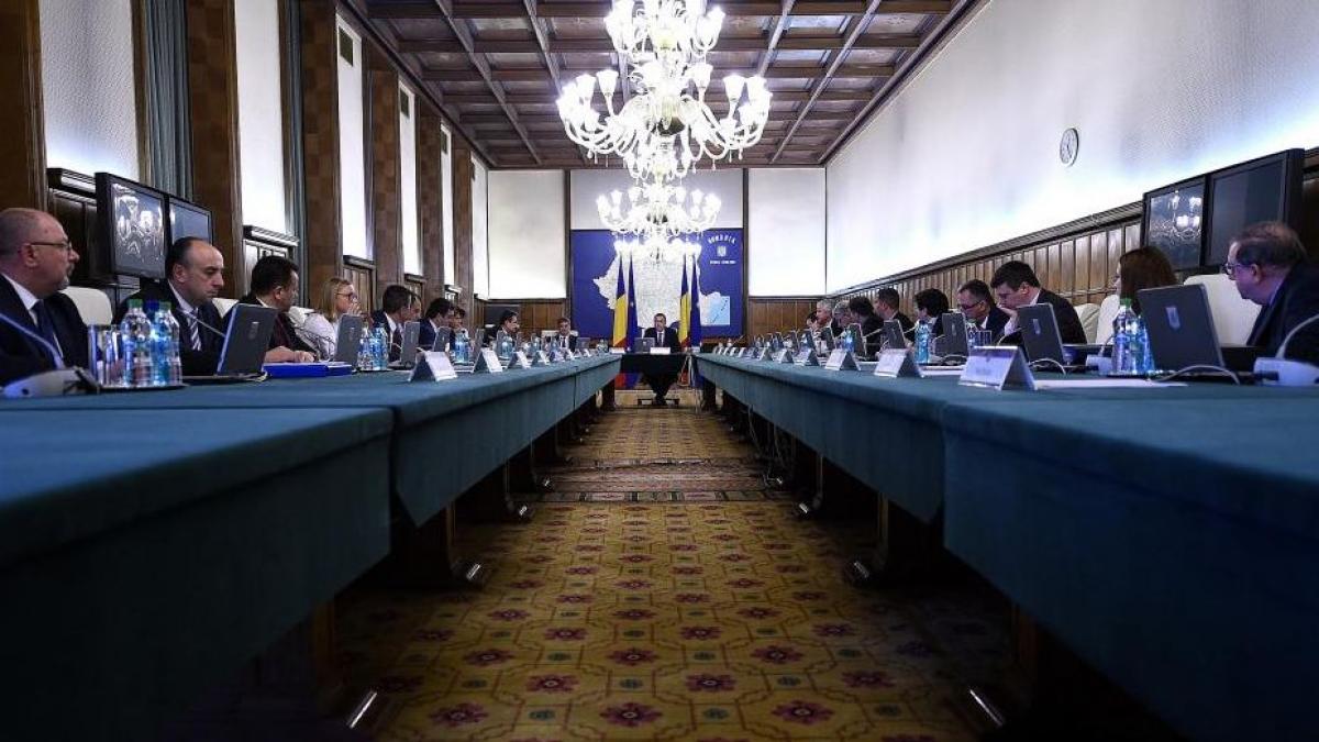 sedinta de urgenta la guvern programata pentru ora 12 30