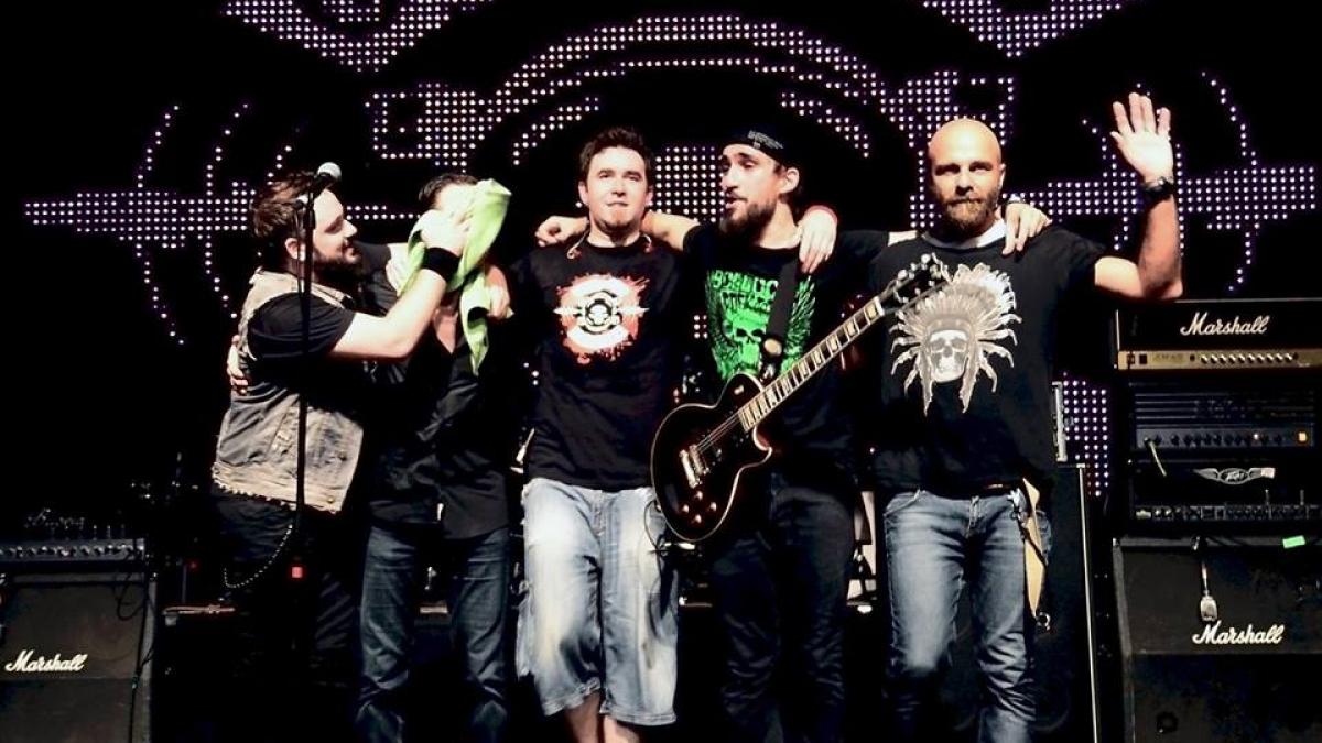 tragedie club colectiv trupa care isi lansa albumul are primul single intitulat ziua