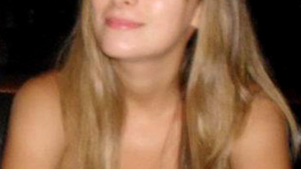 sfarsit tragic pentru karina ar fi murit in baia clubului intoxicata cu fum