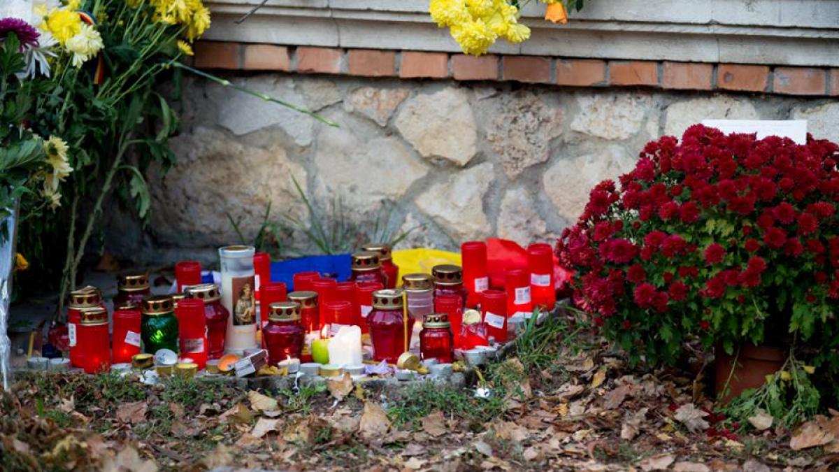 este randul nostru sa aratam ca suntem prietenii romaniei carte de condoleante deschisa la