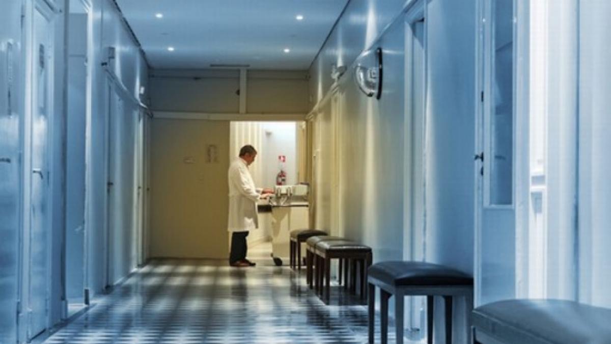 trei centre specializate in arsuri ar putea fi deschise in colaborare cu experti francezi