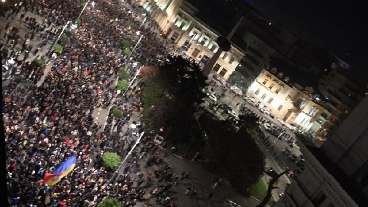 imagini proteste bucuresti club colectiv
