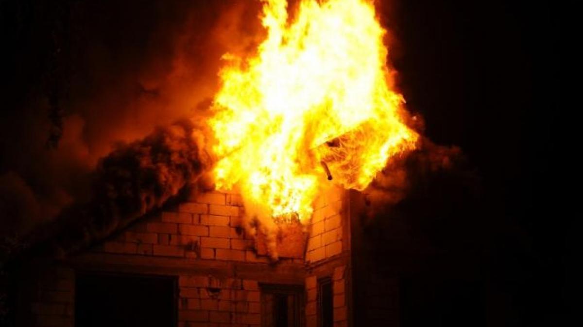 aruncat suflu explozie